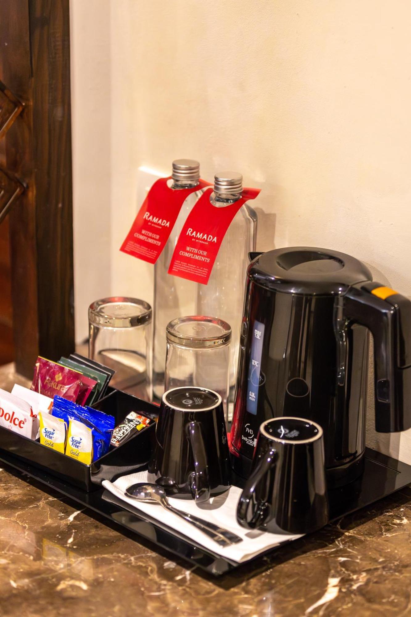 Ramada By Wyndham Kathmandu Dhumbarahi Hotel Kültér fotó
