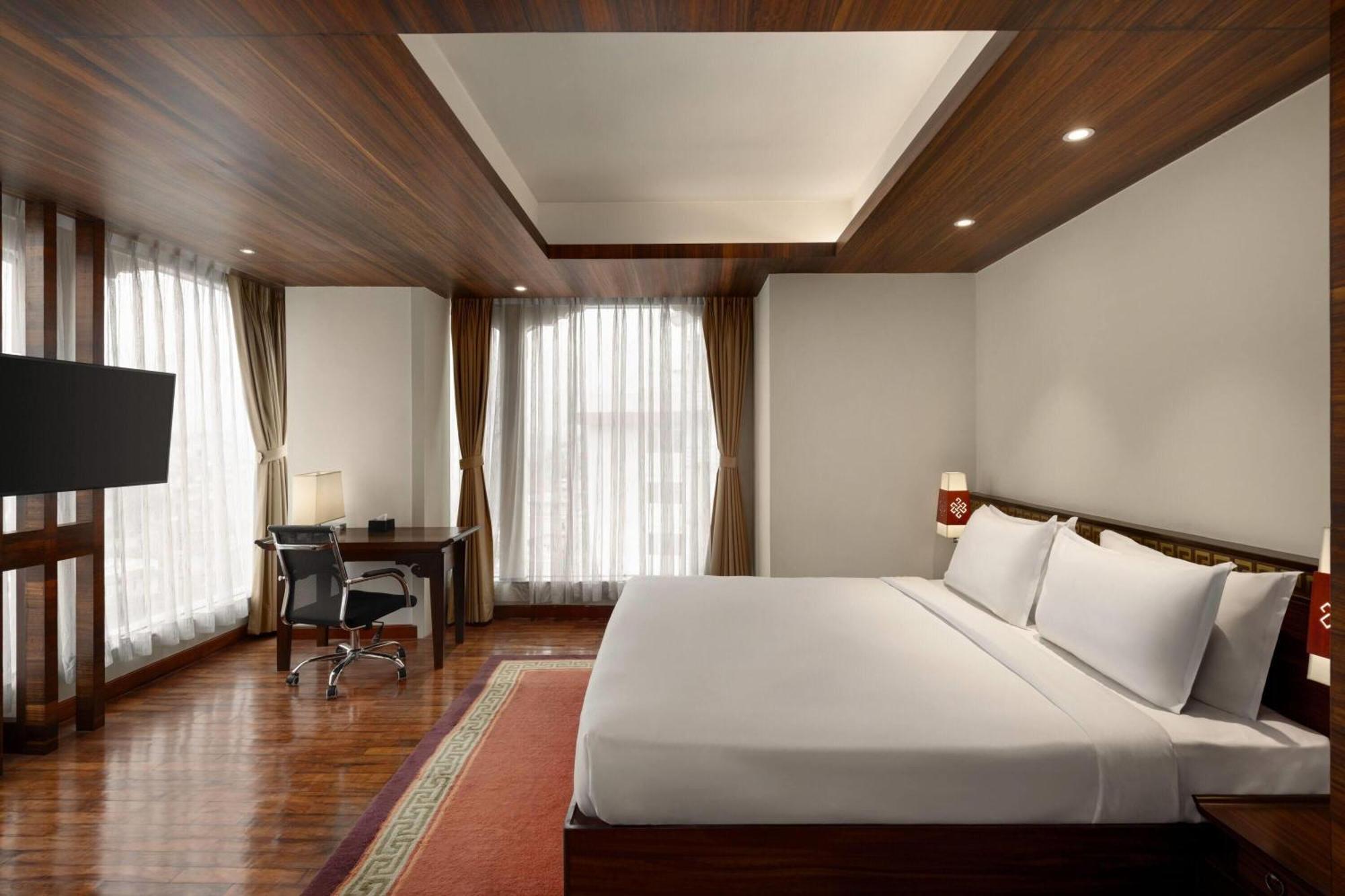 Ramada By Wyndham Kathmandu Dhumbarahi Hotel Kültér fotó