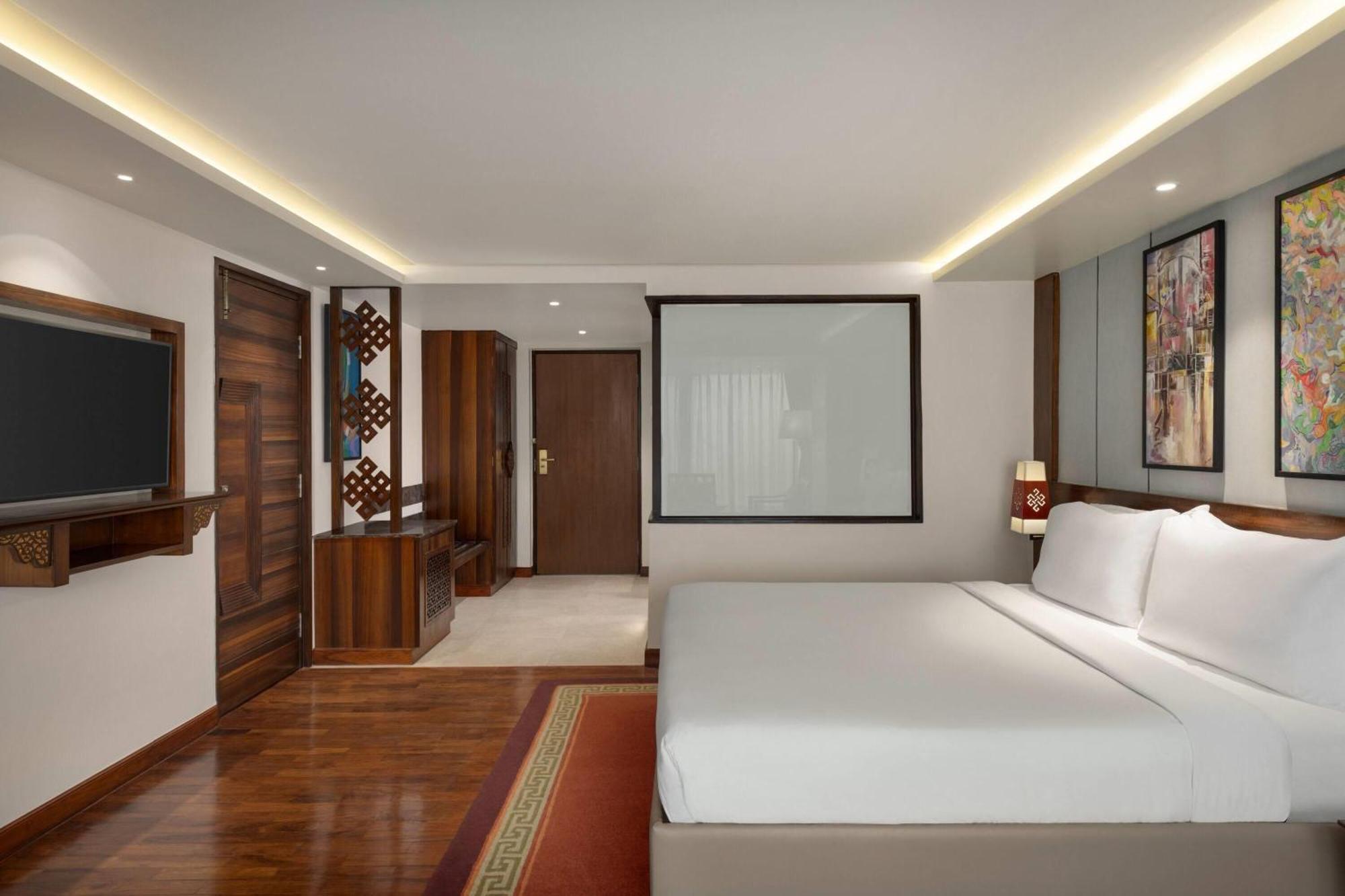 Ramada By Wyndham Kathmandu Dhumbarahi Hotel Kültér fotó