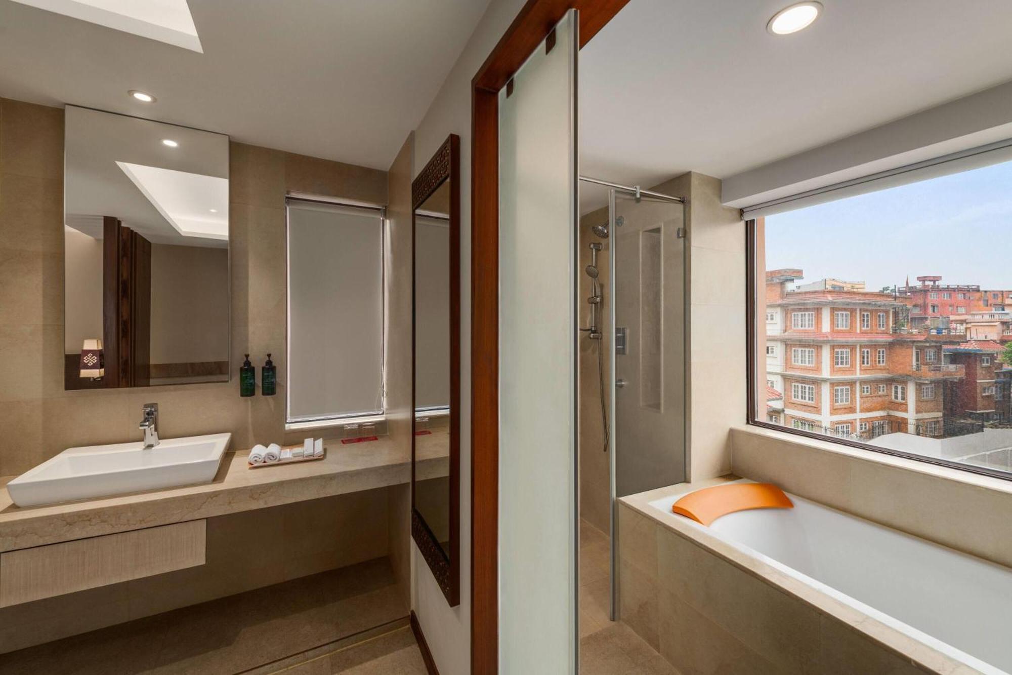 Ramada By Wyndham Kathmandu Dhumbarahi Hotel Kültér fotó