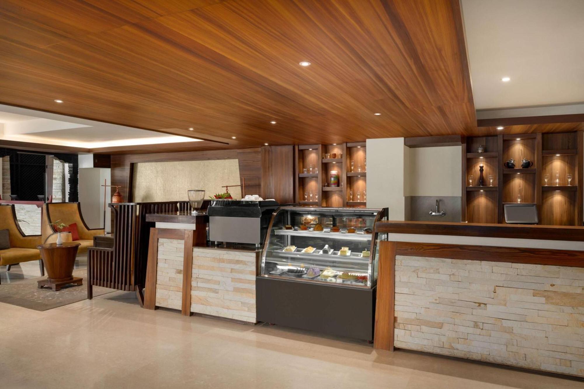 Ramada By Wyndham Kathmandu Dhumbarahi Hotel Kültér fotó